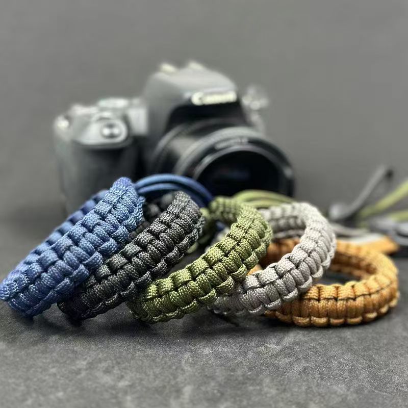 Phone Accessories Online - คลิปหนีบโทรศัพท์แบบขาตั้งกล้อง หมุนได้ 360 องศา พร้อมสกรูขนาด 1/4